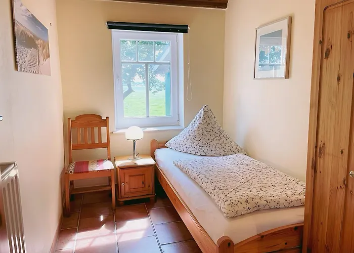 Haus Benninghusumer Deichweg, Eingezaeunt, Hunde Willkommen, Kamin, Ruhig Gelegen, Wlan