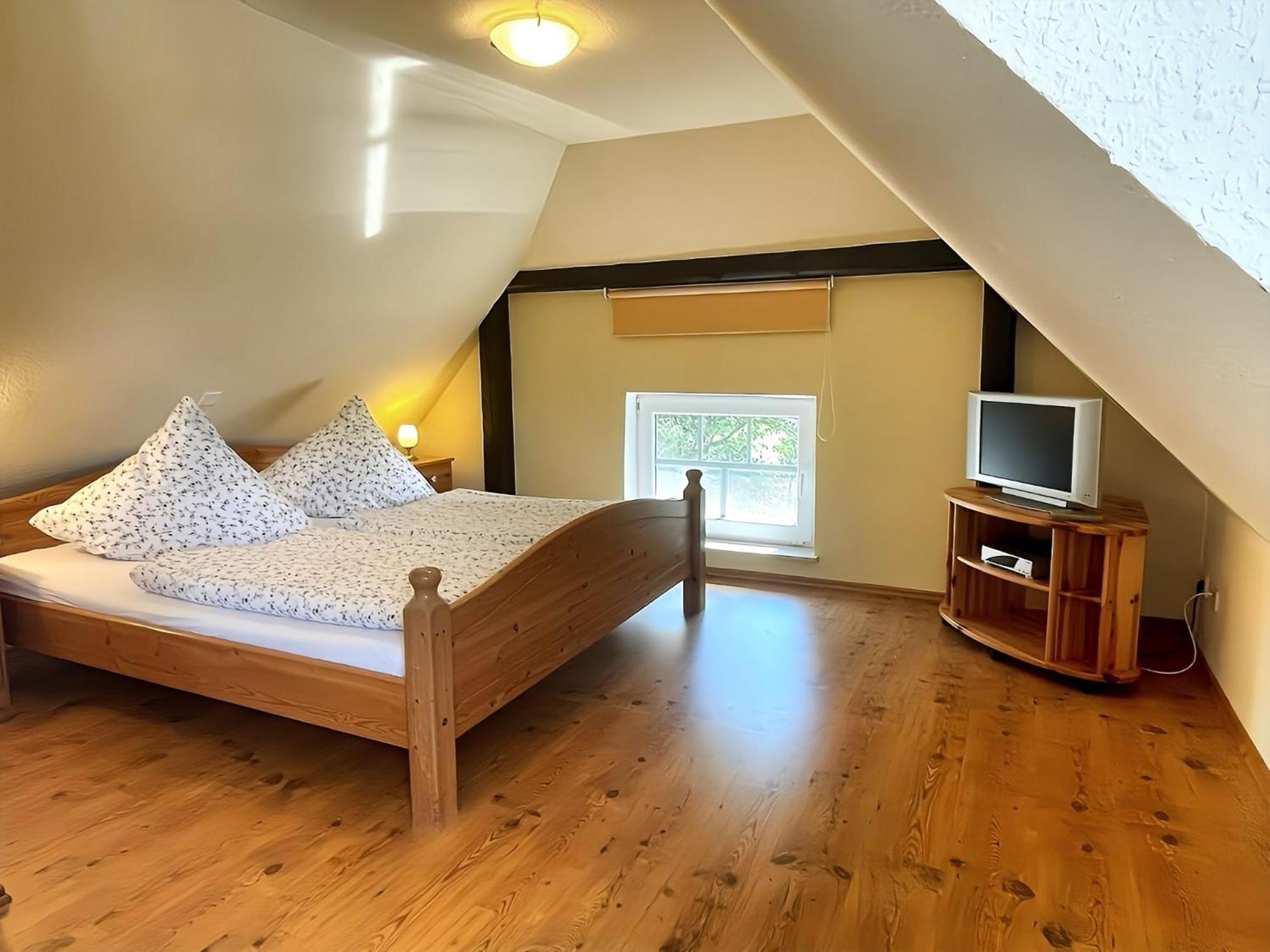 Haus Benninghusumer Deichweg, Eingezaeunt, Hunde Willkommen, Kamin, Ruhig Gelegen, Wlan