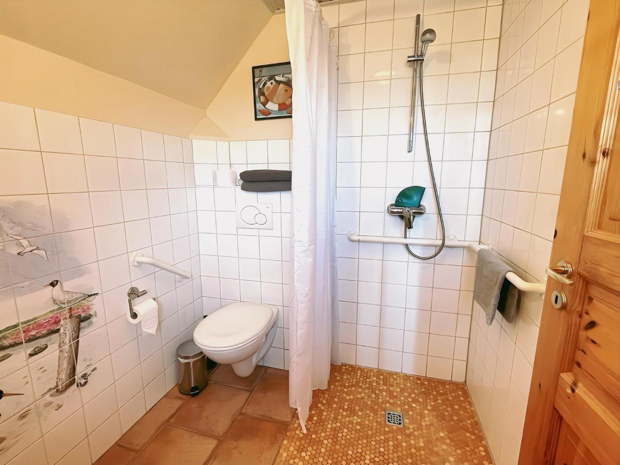Haus Benninghusumer Deichweg, Eingezaeunt, Hunde Willkommen, Kamin, Ruhig Gelegen, Wlan