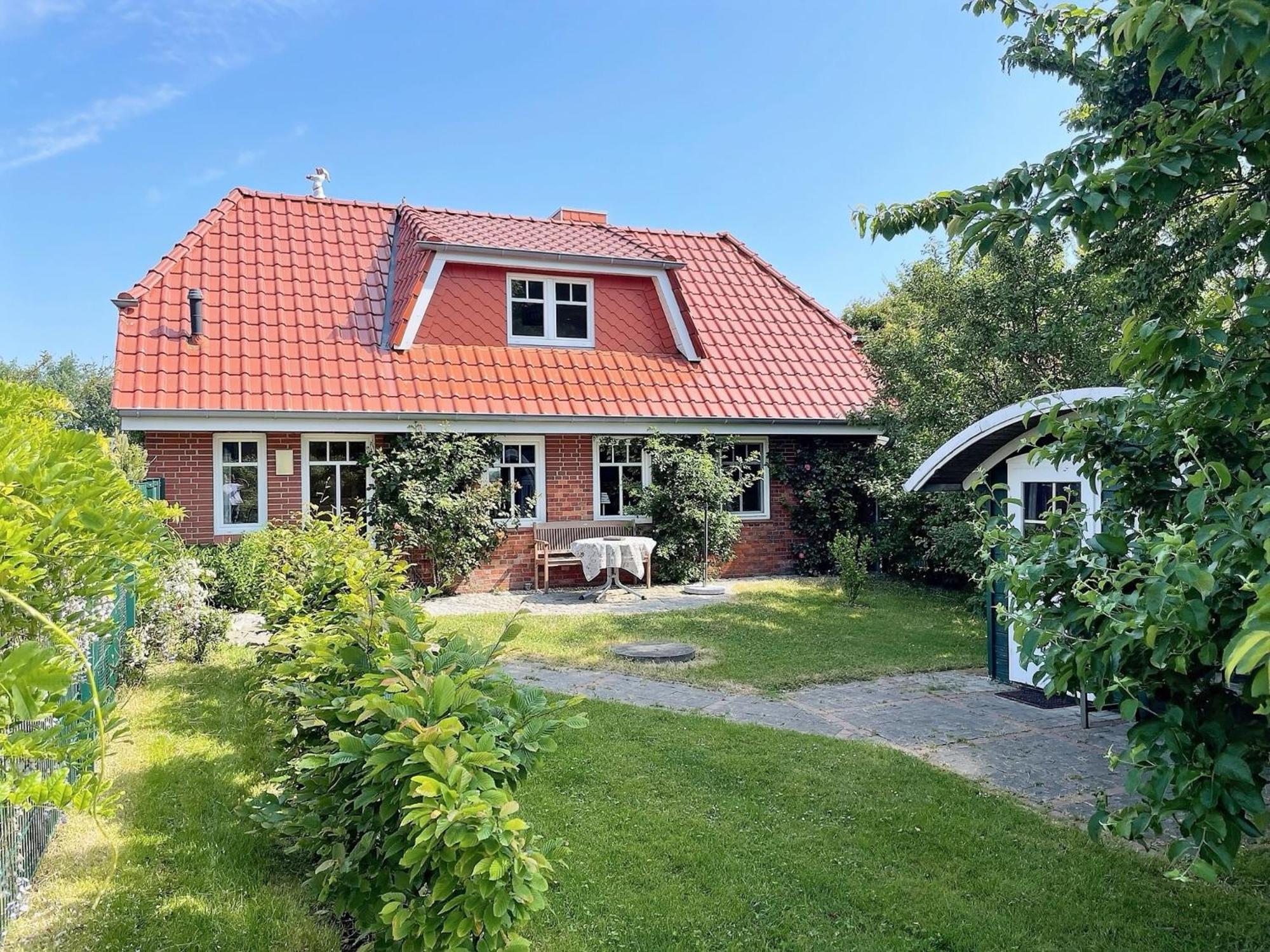 Haus Benninghusumer Deichweg, Eingezaeunt, Hunde Willkommen, Kamin, Ruhig Gelegen, Wlan *